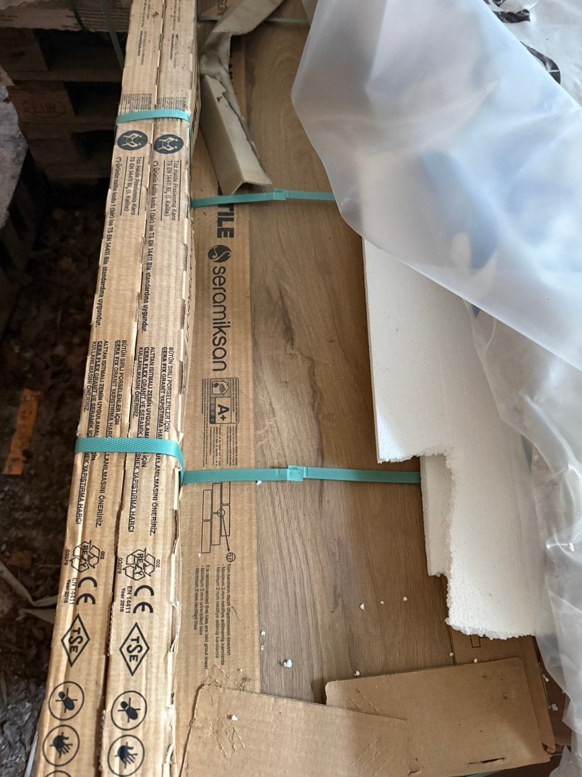 Volle pallet houtlook vloertegels 30x120 cm – 43,2 m² Almond, Ophalen, Steen of Klei, 50 tot 150 cm, Nieuw