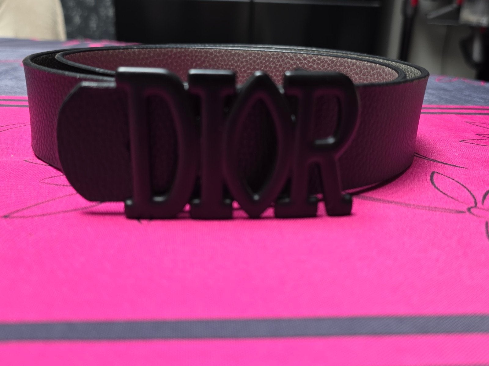 Nouvelle ceinture Dior, Enlèvement ou Envoi