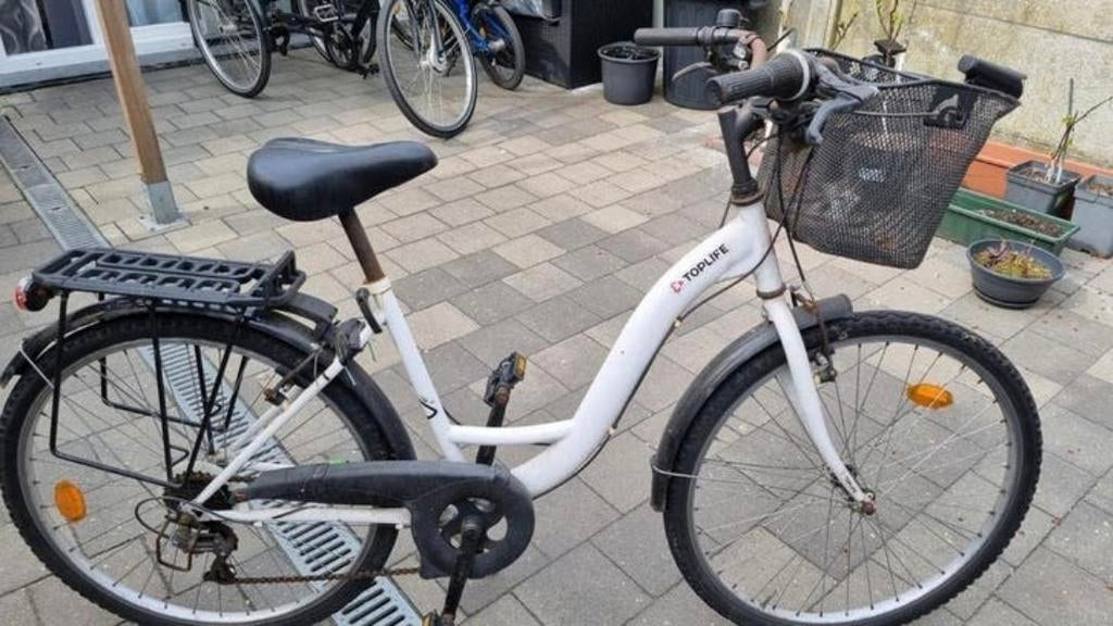 Witte Fiets voor volwassenen en jongeren, Ophalen