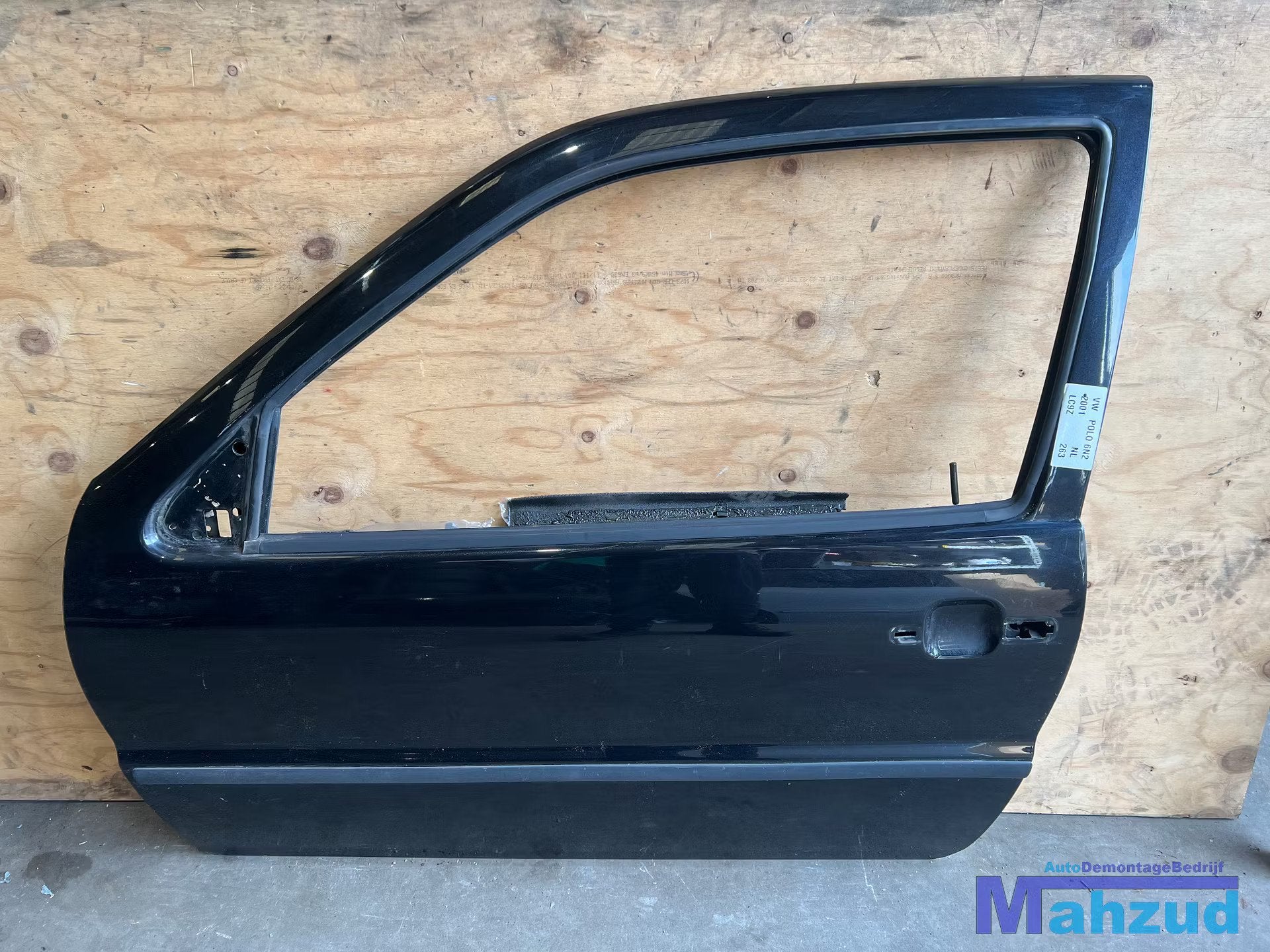 VW POLO 6N2 3DR Zwart links deur portier 1999-2001, Gebruikt, Volkswagen AG, Vw@volkswagen.de, Berliner Ring 2
38440  Wolfsburg, DE