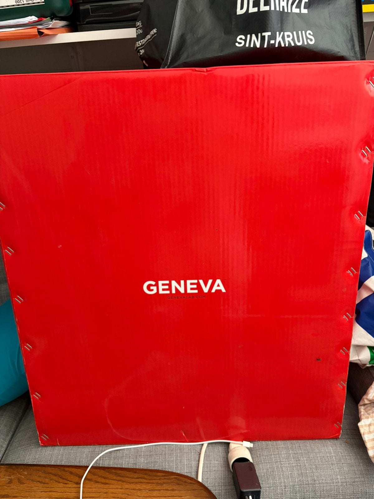 Genève xl, Enlèvement ou Envoi, Comme neuf
