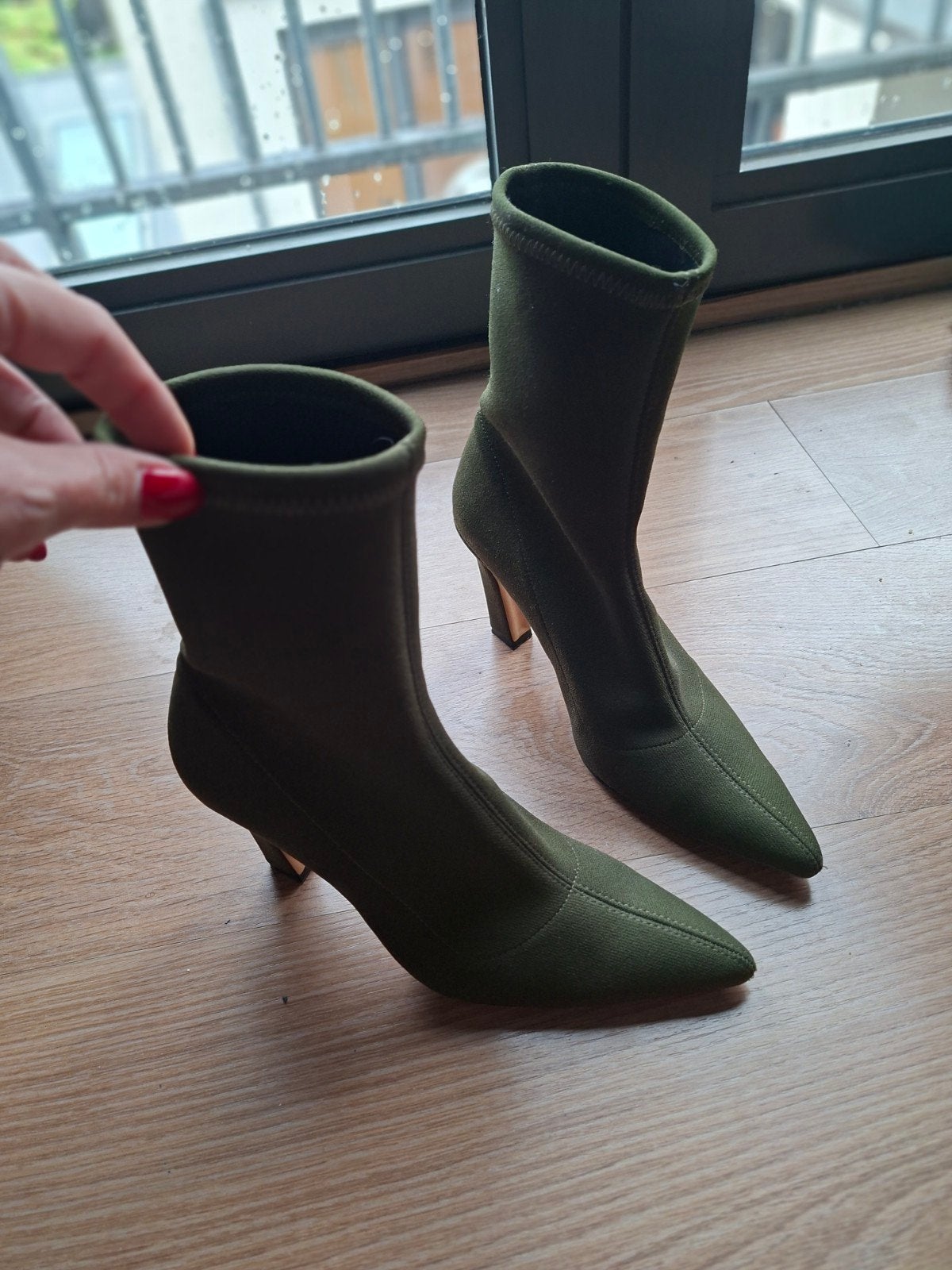 Essentiel, ankleboots, new in box, 39, Kleding | Dames, Lage of Enkellaarzen, Nieuw, Ophalen of Verzenden, Essentiel Antwerp