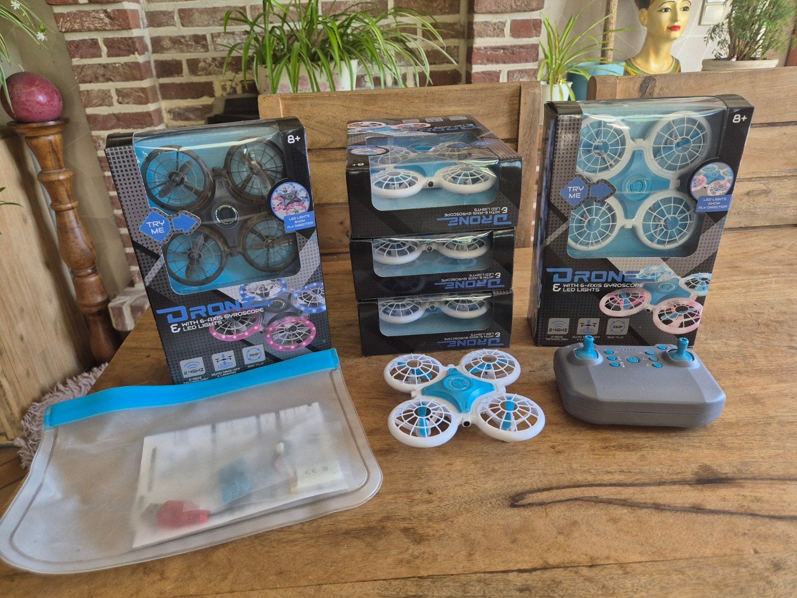 6 nieuwe drones, Ophalen