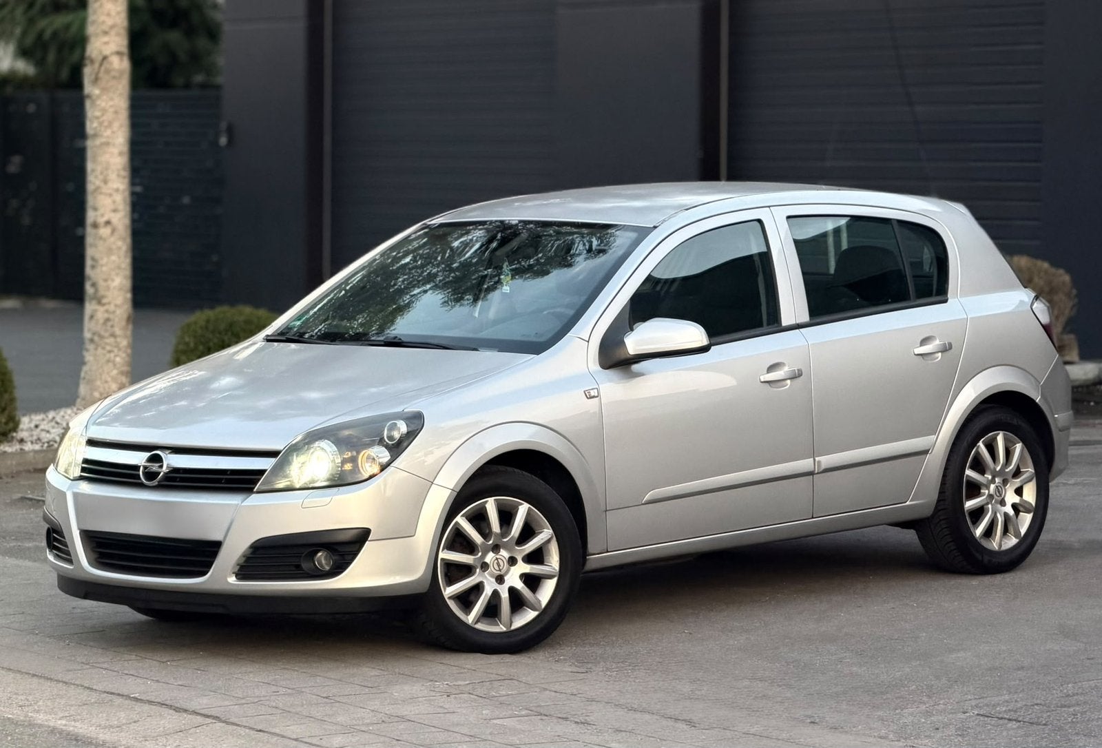 Opel Astra | 2007 | 1.4i Benzine | Gekeurd, Bluetooth, Achat, Boîte manuelle, Entretenue par le concessionnaire