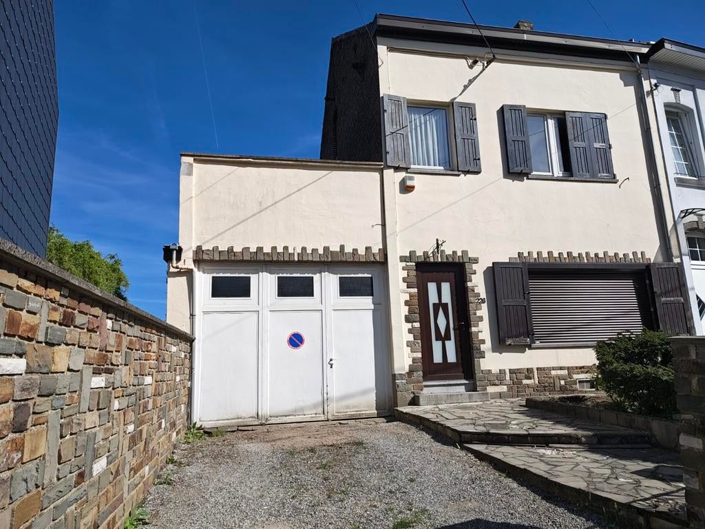 Maison à vendre à Couillet Hublinbu., Immo, Couillet, Habitation avec espace professionnel, 500 à 1000 m², Ventes sans courtier