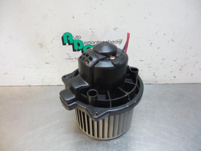 Moteur de ventilation chauffage d'un Suzuki Alto (Alto 02-), Autos : Pièces & Accessoires, Autres pièces automobiles, Suzuki, Utilisé