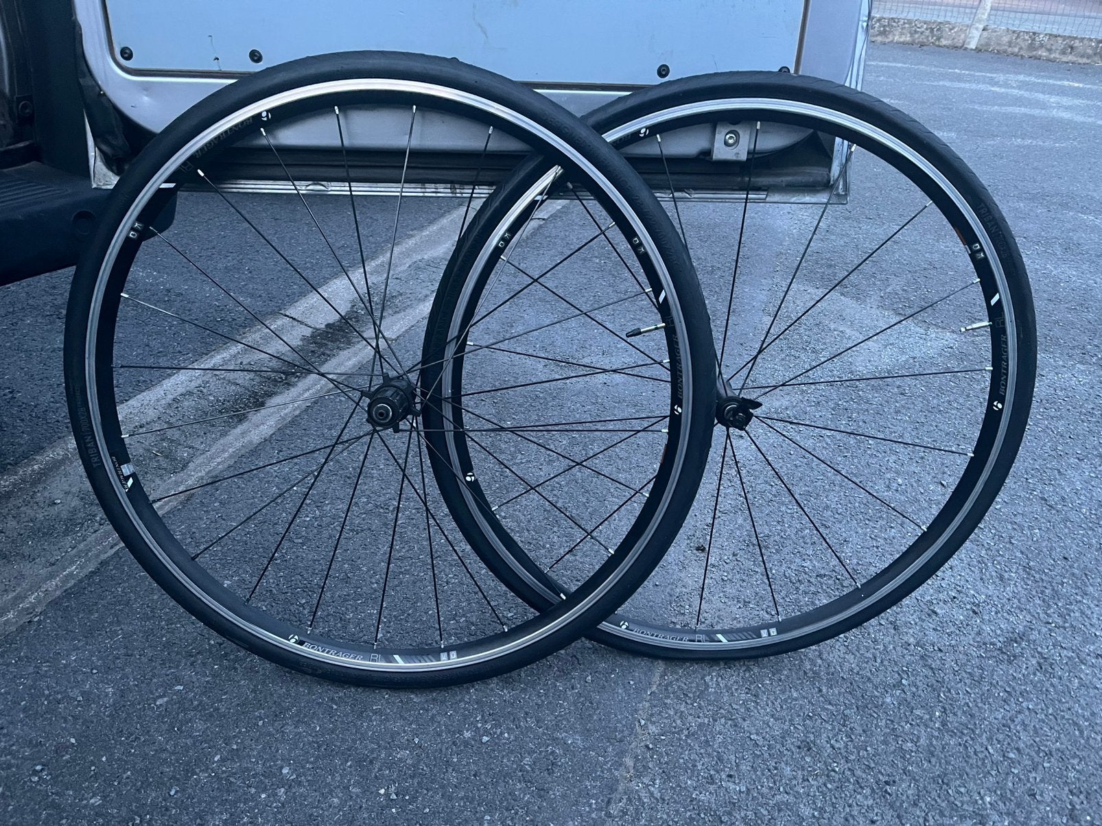 Wielset, Fietsen en Brommers, Ophalen, Zo goed als nieuw