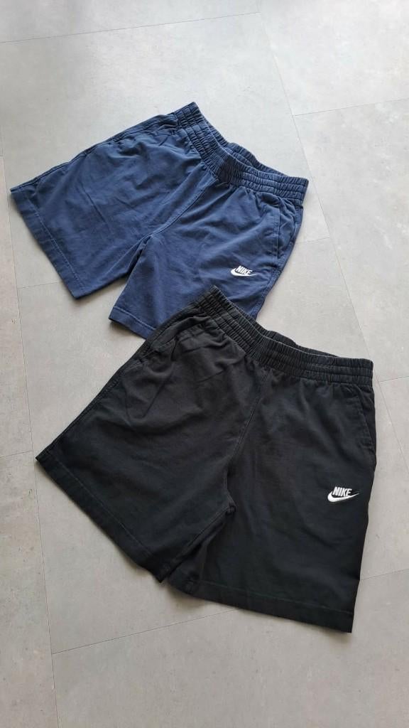 Shorts van "Nike" Maat 158-164 (5 euro stuk), Ophalen, NIKE