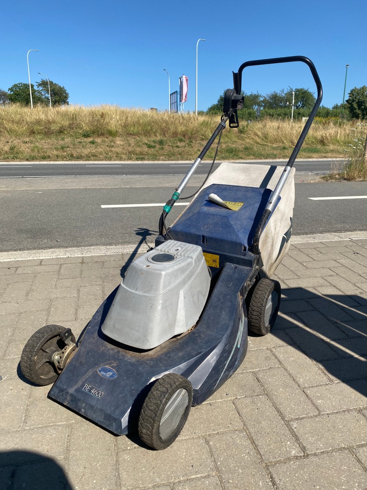 Alles moet  allemaal weg, Tuin en Terras, Ophalen, Zo goed als nieuw