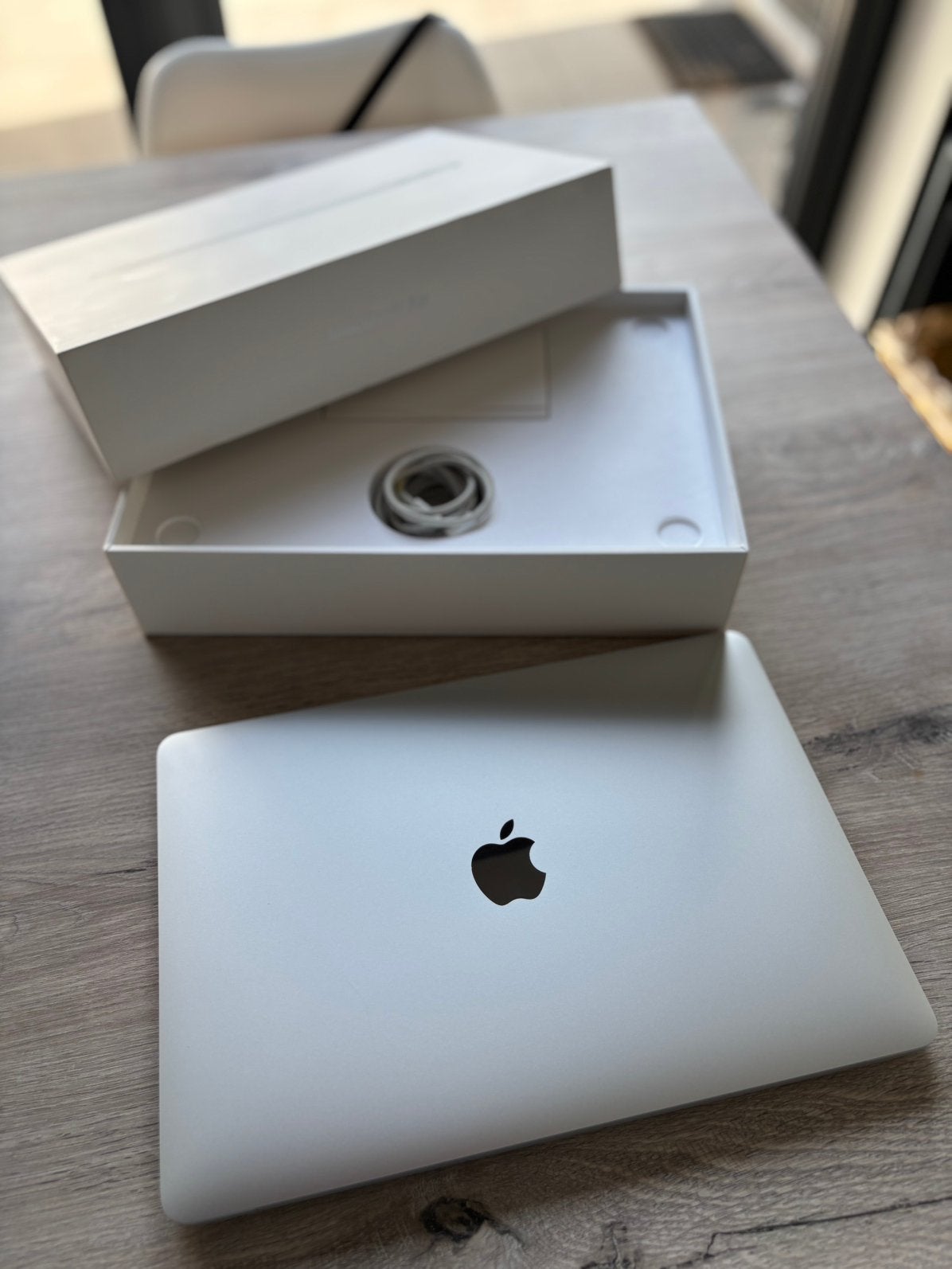 Macbook air 13 inch mid 2019 silver, Computers en Software, Ophalen, 13 inch, Zo goed als nieuw, Azerty