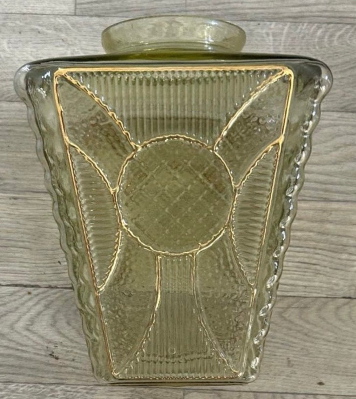Globe verre ancien, Enlèvement
