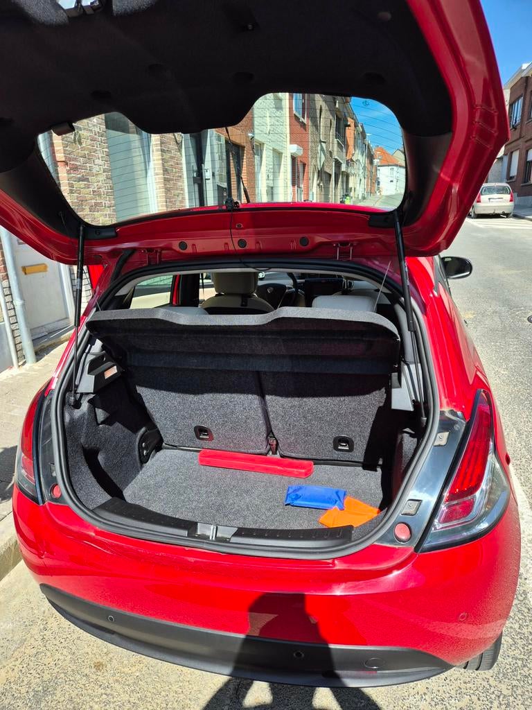 Lancia ypsilon, Autos, Lancia, Rouge, Euro 5, Achat, 63 kW
