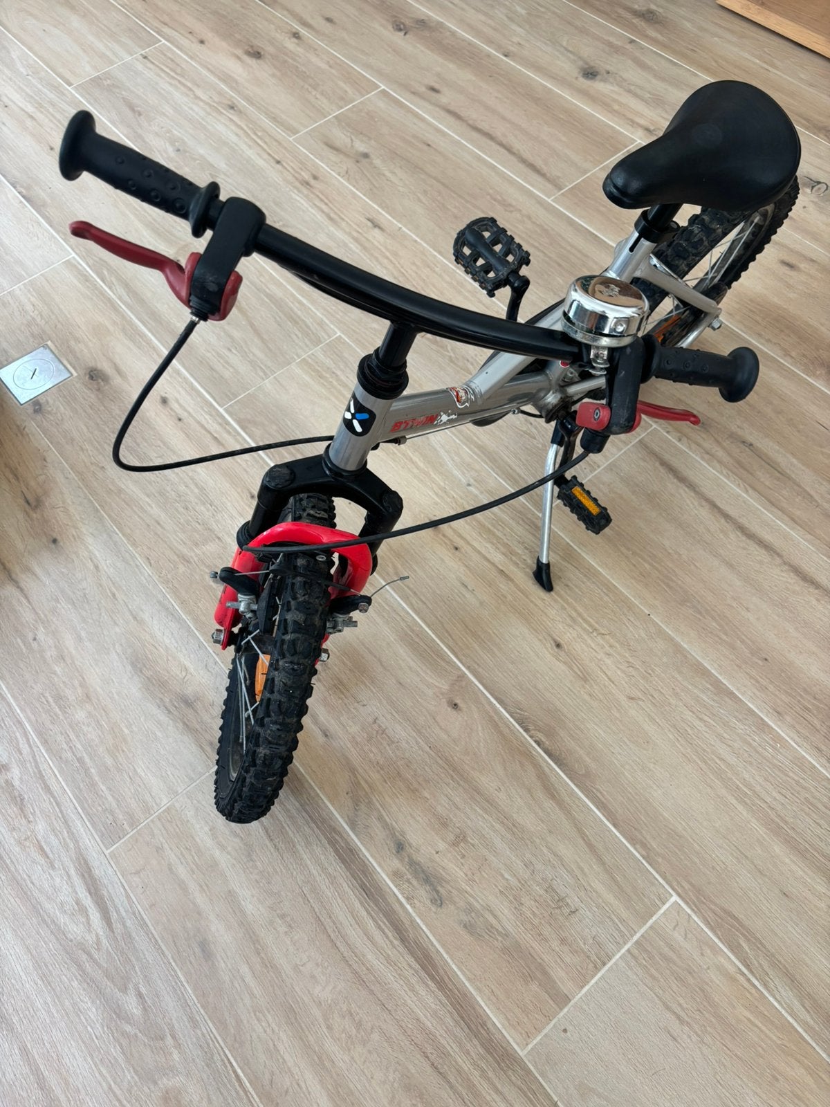 Velo BTwin enfant 4-6 ans, Vélos & Vélomoteurs, Enlèvement, Utilisé