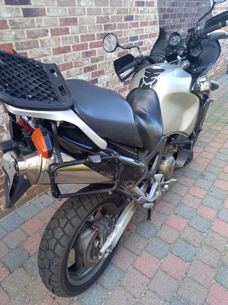 honda varadero 1000 met schade, Motoren, 2 cilinders, Particulier, 1000 cc, Enduro