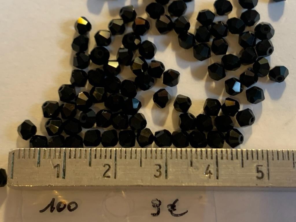 100 Swarovski tolletjes zwart, Ophalen of Verzenden, Nieuw, Kraal