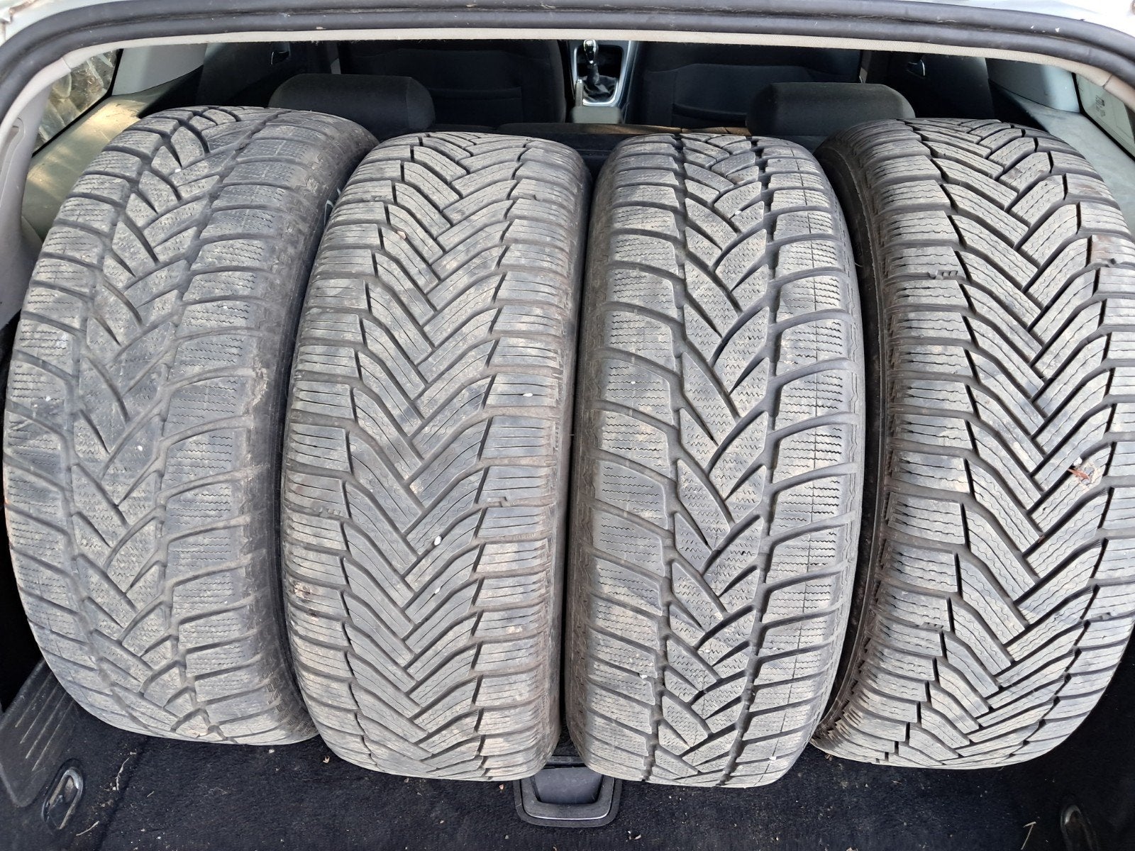 Nette 16" Winterset 215/60 R16 op stalen opel velgen, Ophalen, 16 inch, Banden en Velgen, Winterbanden
