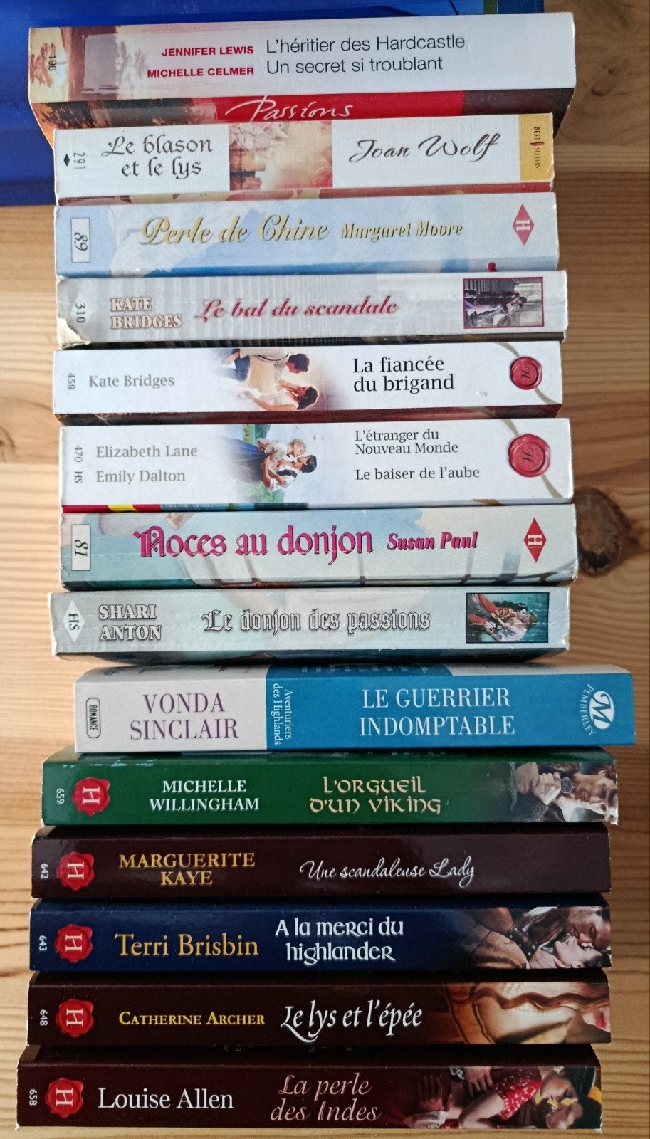 14 Diverse Harlequin romans (Franstalige boeken), Boeken, Ophalen, Gelezen