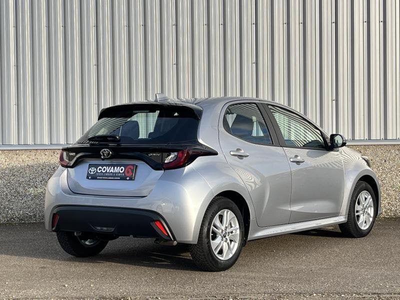 Toyota Yaris Dynamic / 7.000 KM !!!, Automaat, Start-stop-systeem, 1490 cc, Bedrijf
