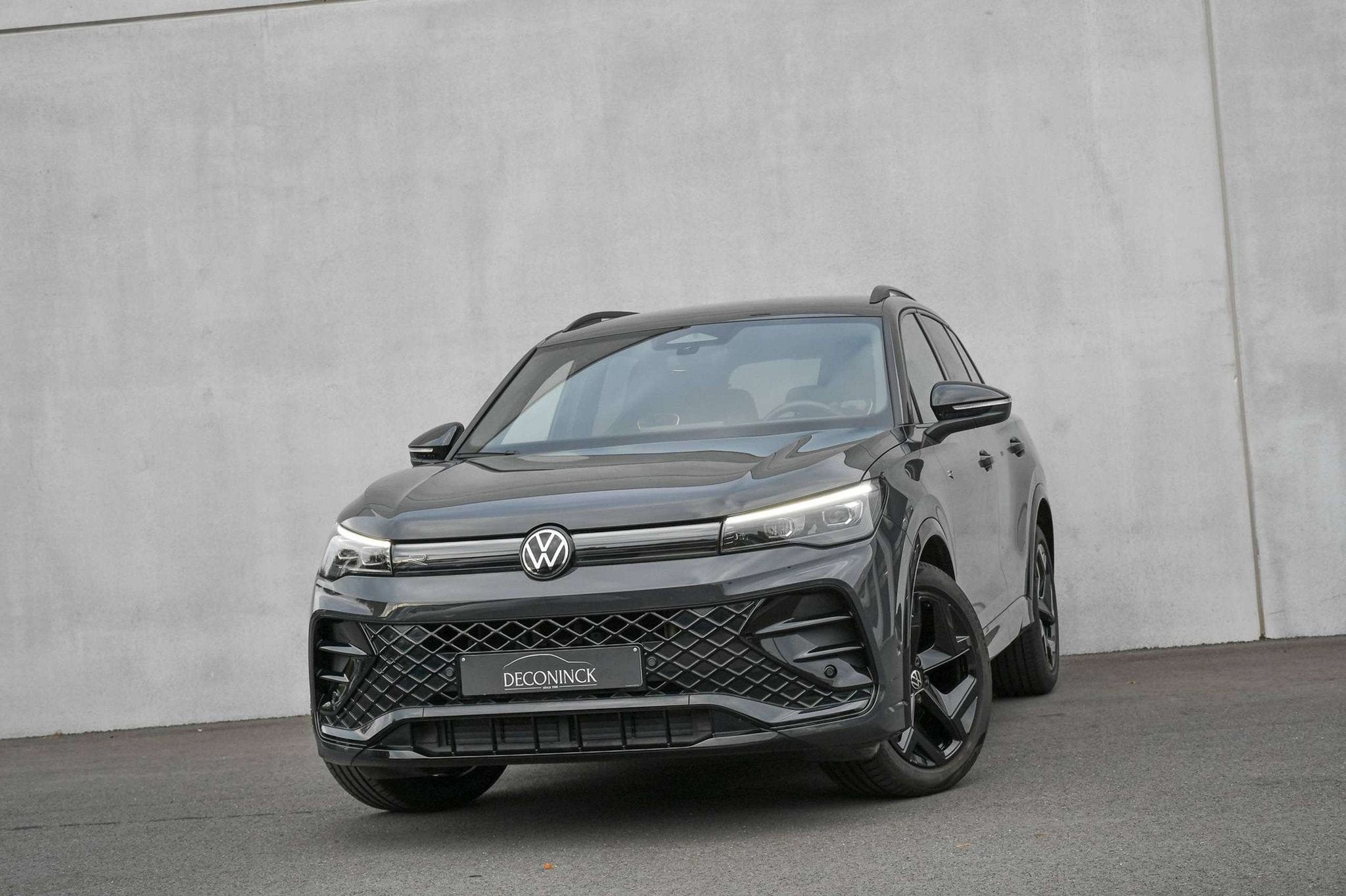 Volkswagen Tiguan Tiguan 1.5 TSI *R-LINE*CAMERA*SPORTZETELS*, Autos, Argent ou Gris, Achat, https://public.car-pass.be/vhr/179b0853-e18a-4c38-89bb-bd2c2db99f0c