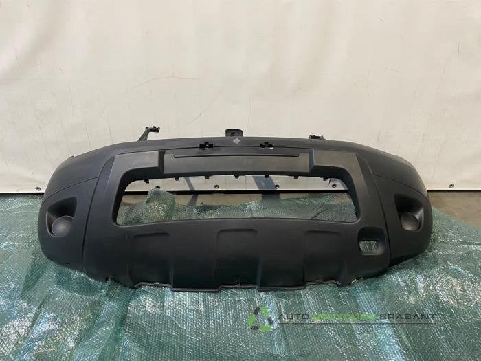 Pare-chocs avant d'un Dacia Duster, Dacia, -, 3 mois de garantie, Utilisé