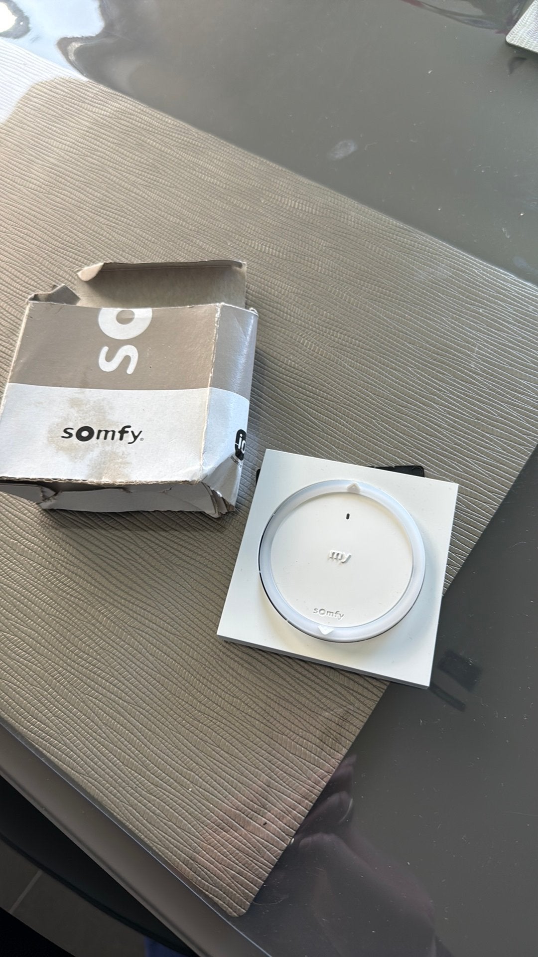 Interrupteur Somfy Amy 1io  garage, volet, Doe-het-zelf en Bouw, Rolluiken, Ophalen, Zo goed als nieuw