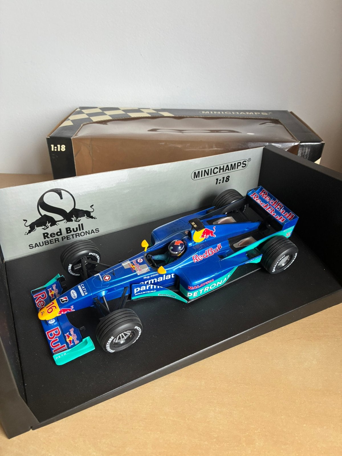 Sauber F1 1:18 Minichamps, Ophalen of Verzenden, Zo goed als nieuw