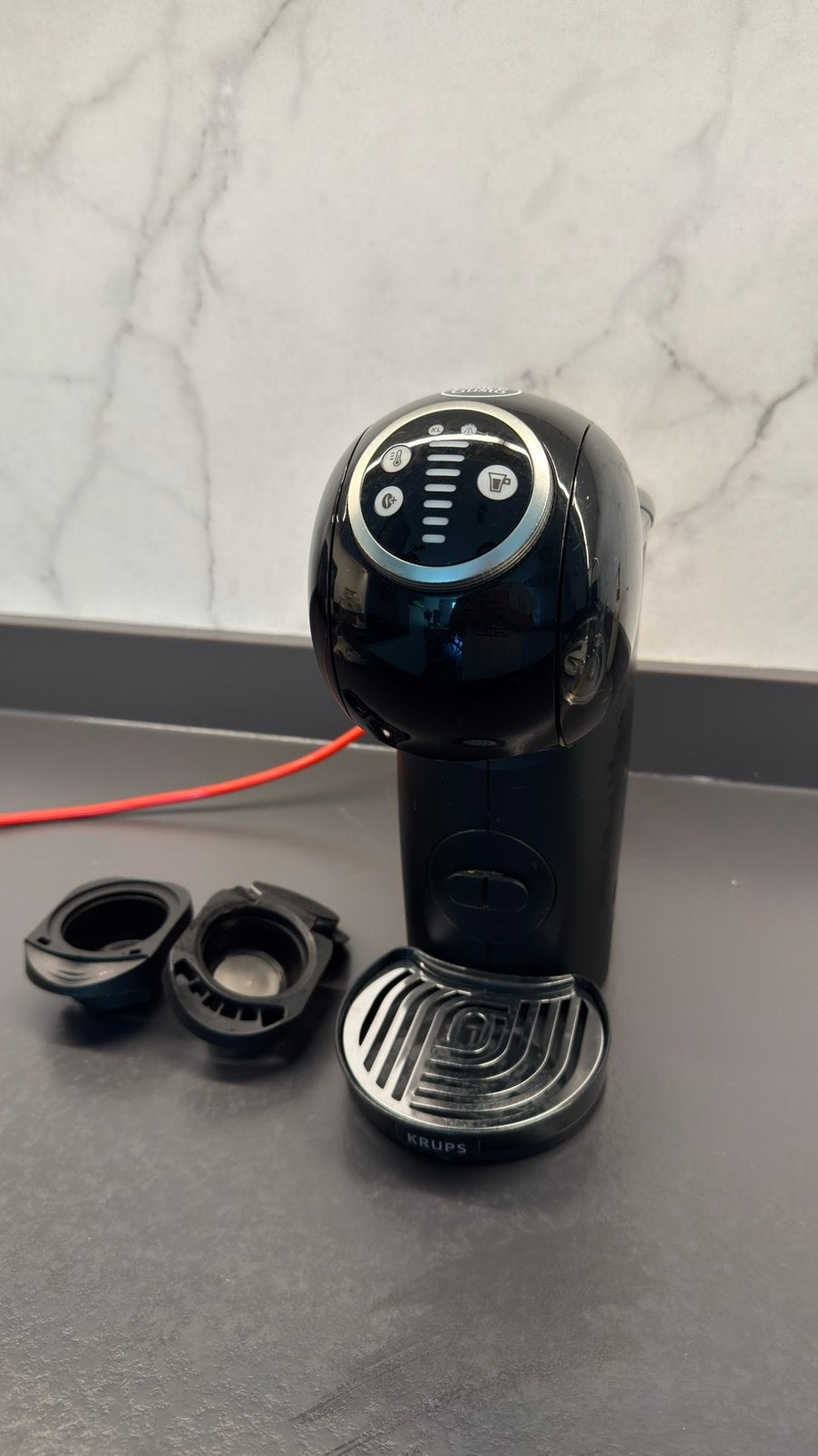 Krups NESCAFÉ Dolce Gusto, Ophalen, Gebruikt, Koffiemachine, Koffiepads en cups