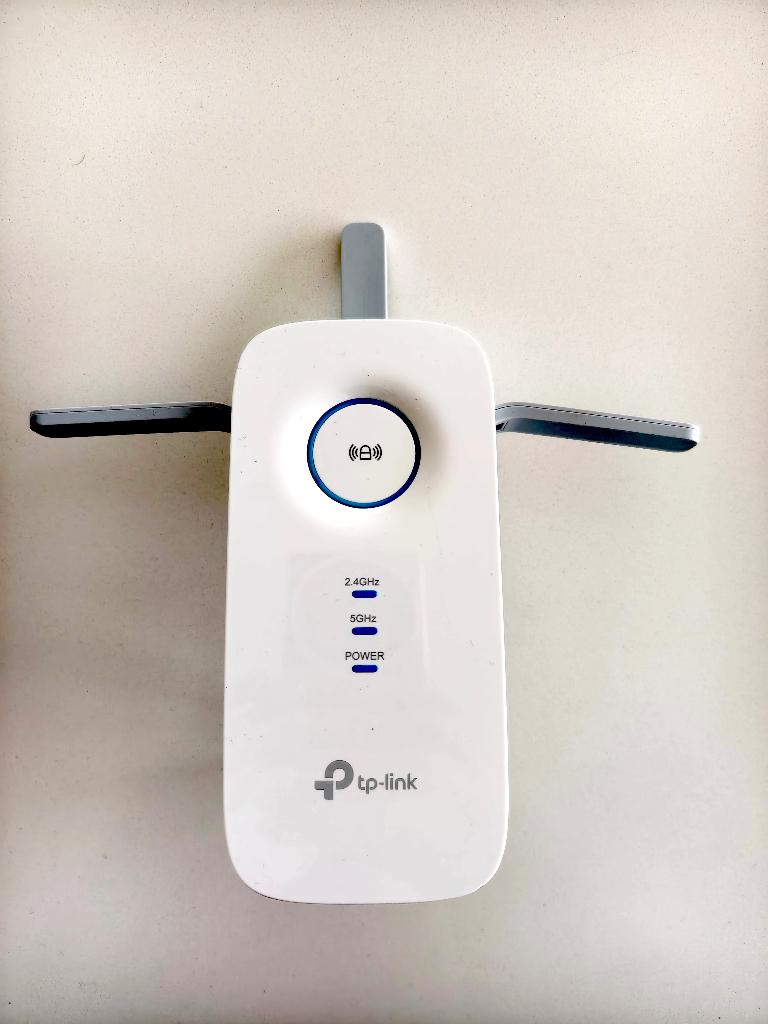 TP-Link RE450 wifi repeater (nieuwstaat), Ophalen, Zo goed als nieuw