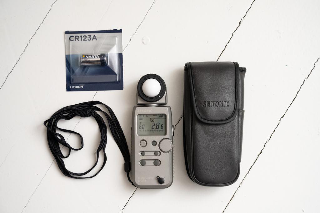 Sekonic flash master l-358 + reservebatterij, Enlèvement ou Envoi, 1980 à nos jours, Autres types