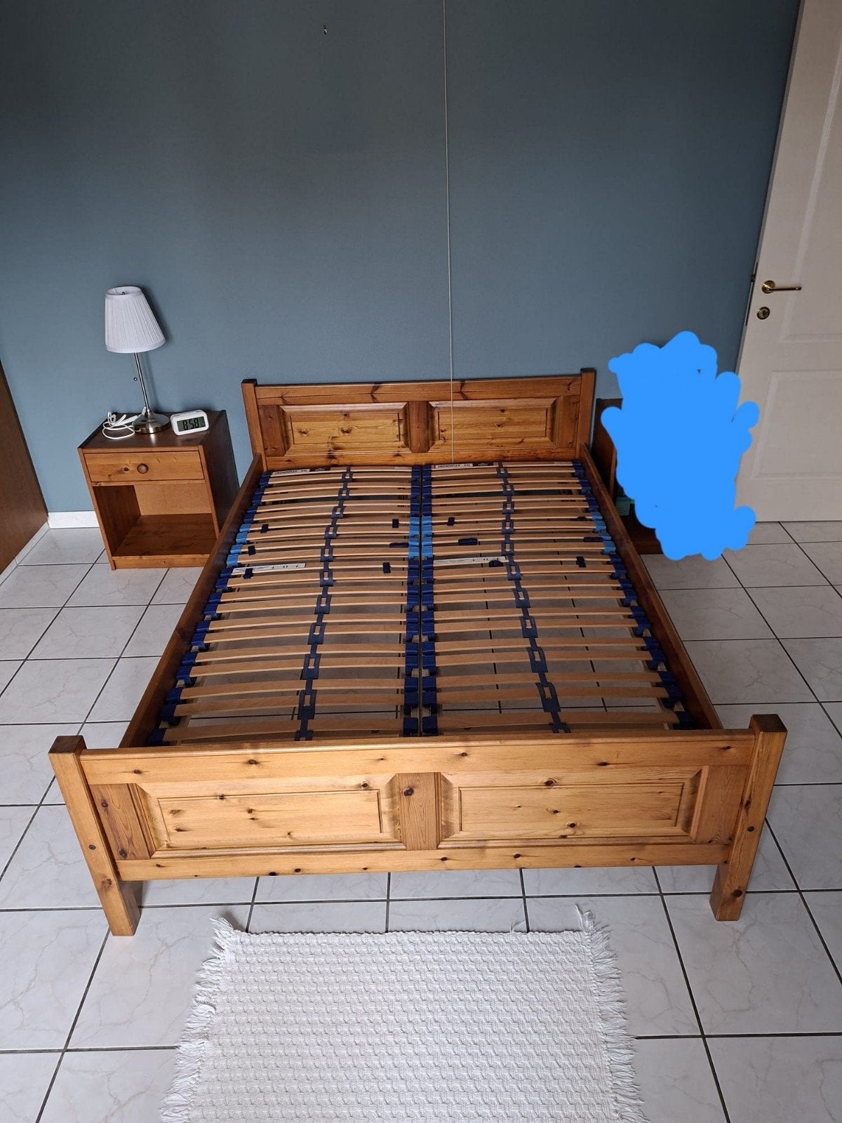 Grenen bed 140 cm met nachtkastje, Huis en Inrichting, Ophalen, 140 cm