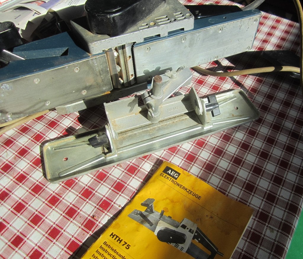 Rabot électrique AEG HTH 75, Bricolage & Construction, Enlèvement ou Envoi, Électrique