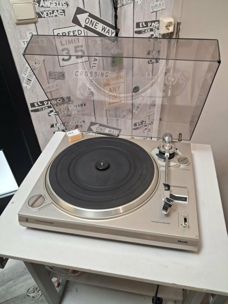 Philips F7112 platenspeler – Goede staat, Audio, Tv en Foto, Platenspelers, Ophalen, Platenspeler, Philips