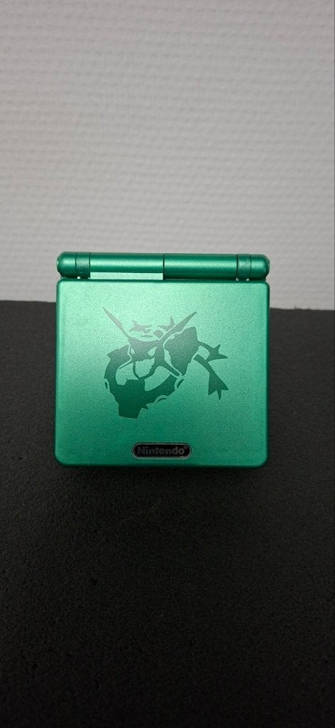 Nintendo Game Boy Advance SP - Édition Pokémon Rayquaza, Consoles de jeu & Jeux vidéo, Enlèvement ou Envoi, Comme neuf, Game Boy Advance SP