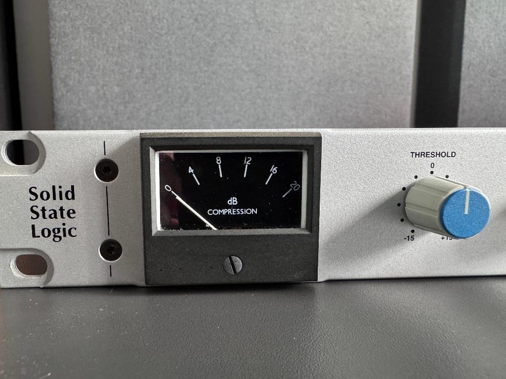 SSL Solid state Logic XLogic G Series Compressor, Enlèvement, Utilisé, Audio