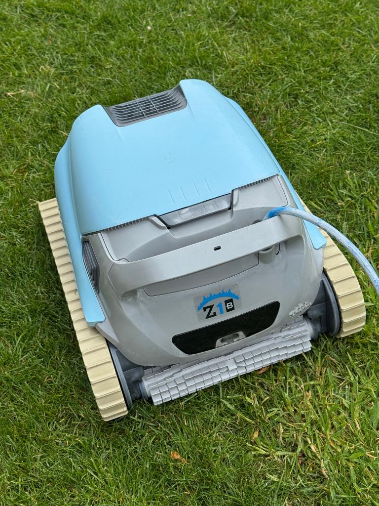 Zwembadrobot Z1B Dolphin, Tuin en Terras, Ophalen, Gebruikt, Reinigingsmiddel