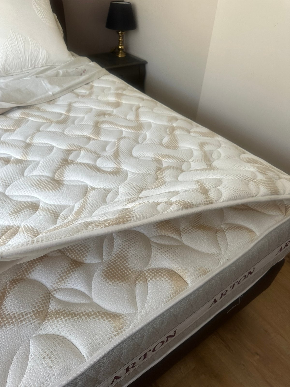 Lit boxspring + matelas neuf, Comme neuf, Brun, Enlèvement, 200 cm
