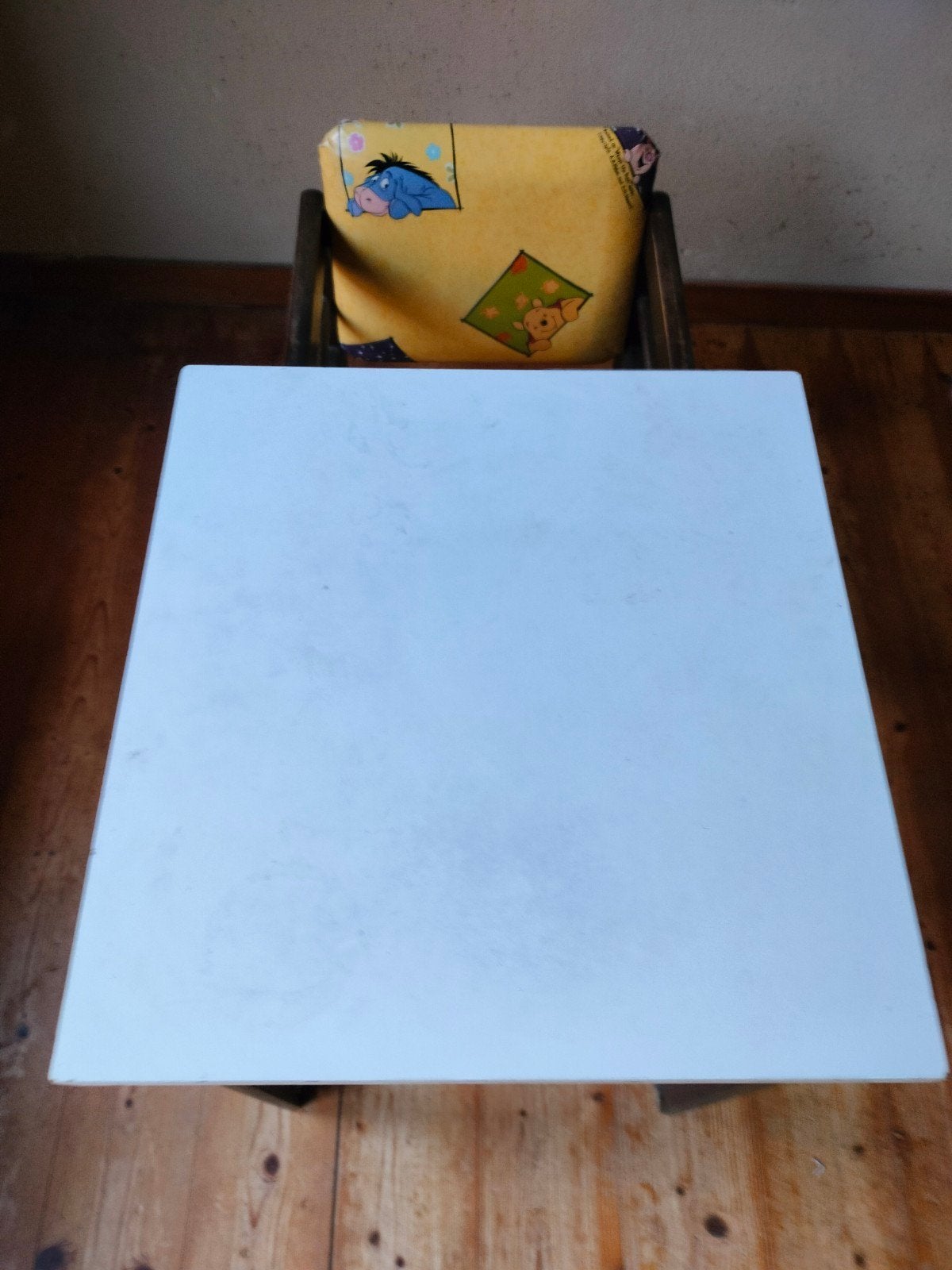 gratis tafel + stoeltje om te vormen naar hoge stoel voor ki, Enlèvement