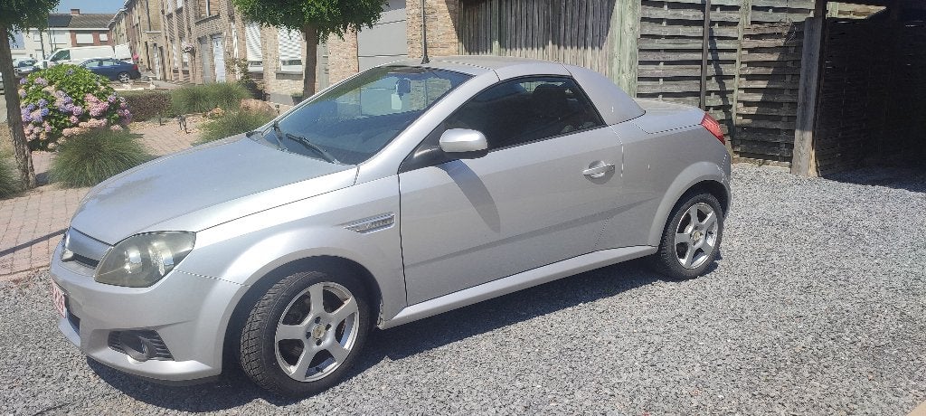 Opel tigra twin top, Auto's, Opel, Mistlampen, Cabriolet, Handgeschakeld, Particulier
