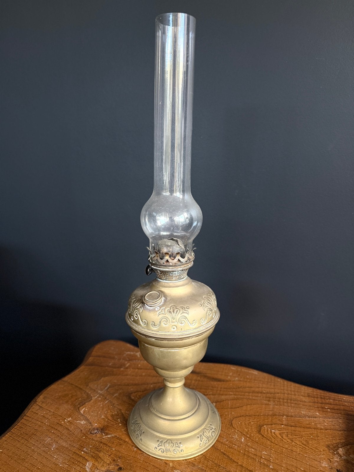 Vintage petroleumlamp / olielamp – rijkelijk gedecoreerd, Enlèvement ou Envoi