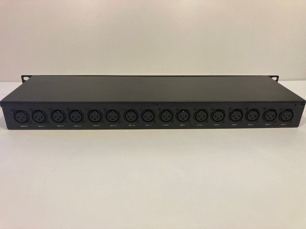 Millenium PB16 XLR Out Patchbay – 16-kanaals (19 inch / 1U), Musique & Instruments, Enlèvement ou Envoi, Comme neuf