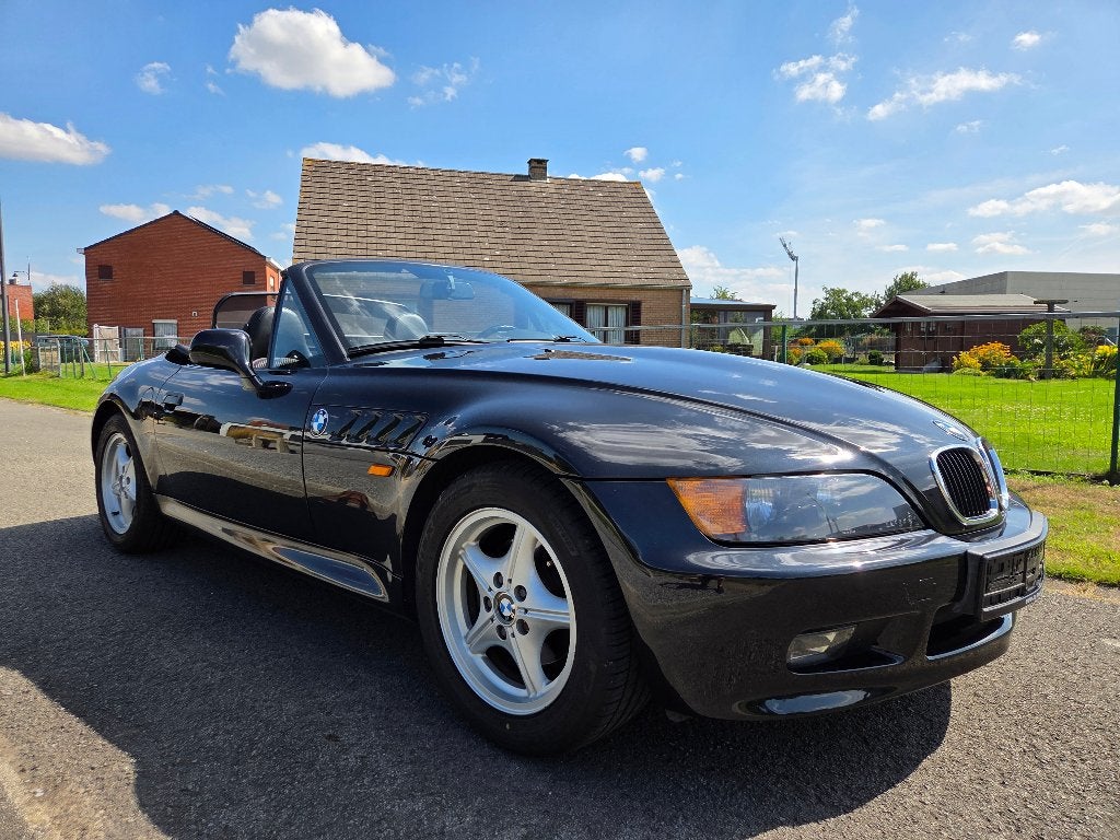 BMW Z3 1.8i 116 pk | 107.000 KM | COSMOSSCHWARZ | OLDTIMER, Auto's, Euro 2, Achterwielaandrijving, Zwart, 4 cilinders