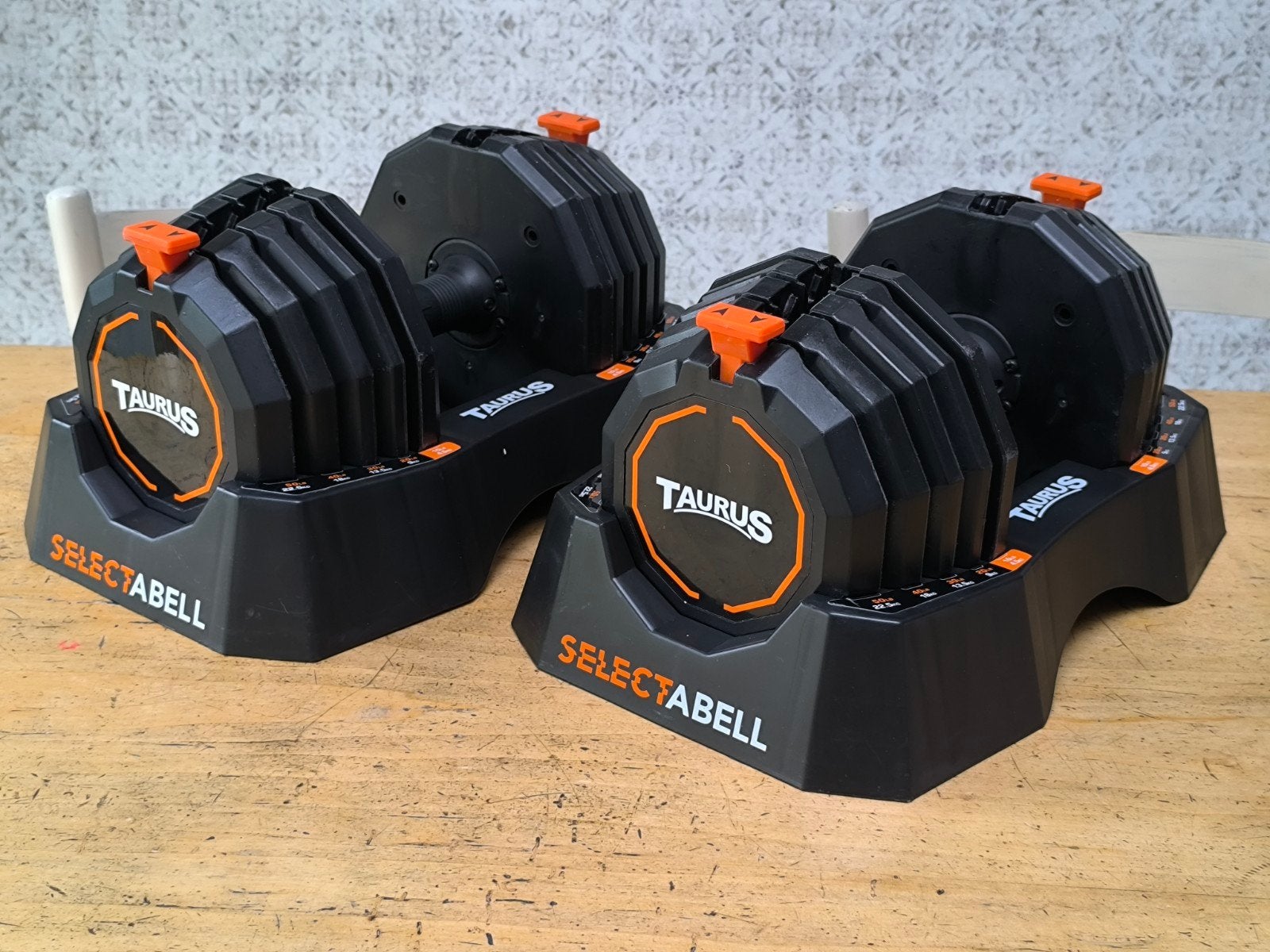 2 x Taurus Selectabell 4,5kg -> 22,5kg (Zeer goede staat!), Ophalen, Gebruikt, Benen, Dumbbell