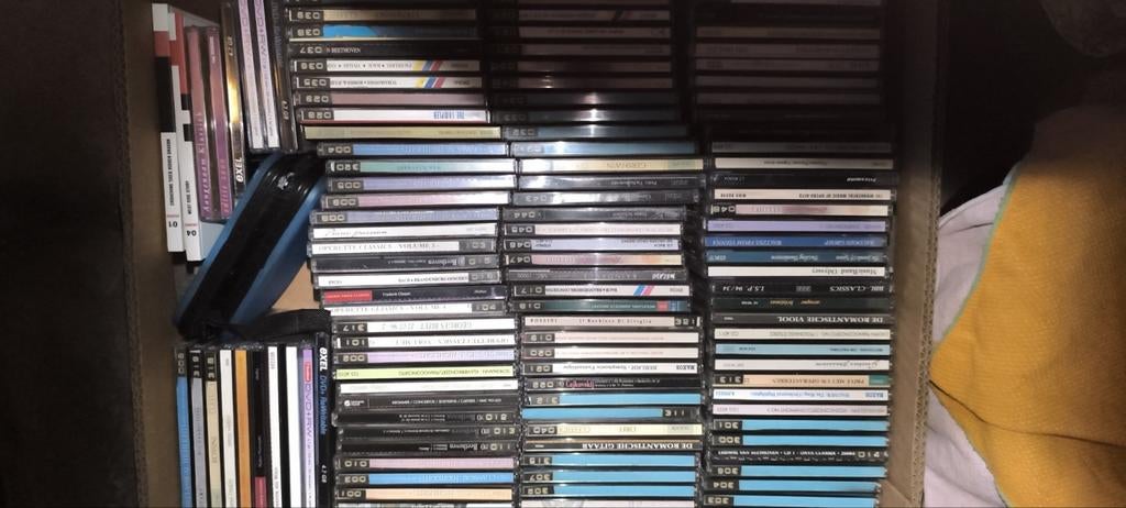 Lot cd's te koop +500 dtuks, Ophalen, Gebruikt