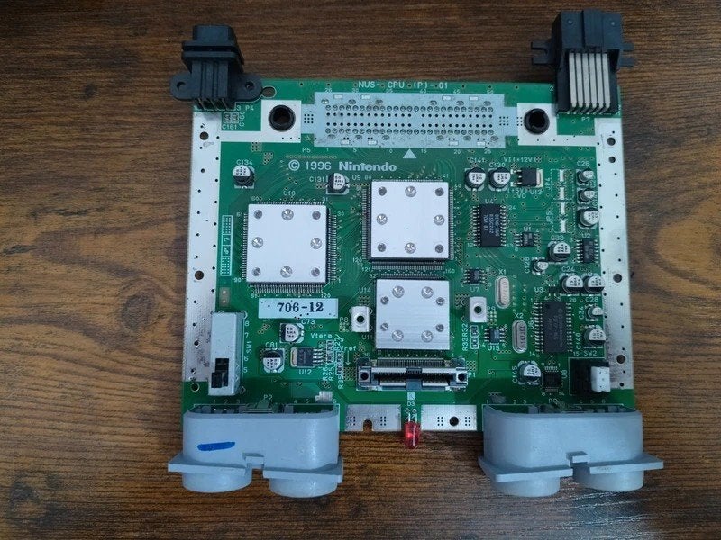 Carte mère fonctionnel Nintendo 64 originale, Consoles de jeu & Jeux vidéo, Enlèvement, Utilisé