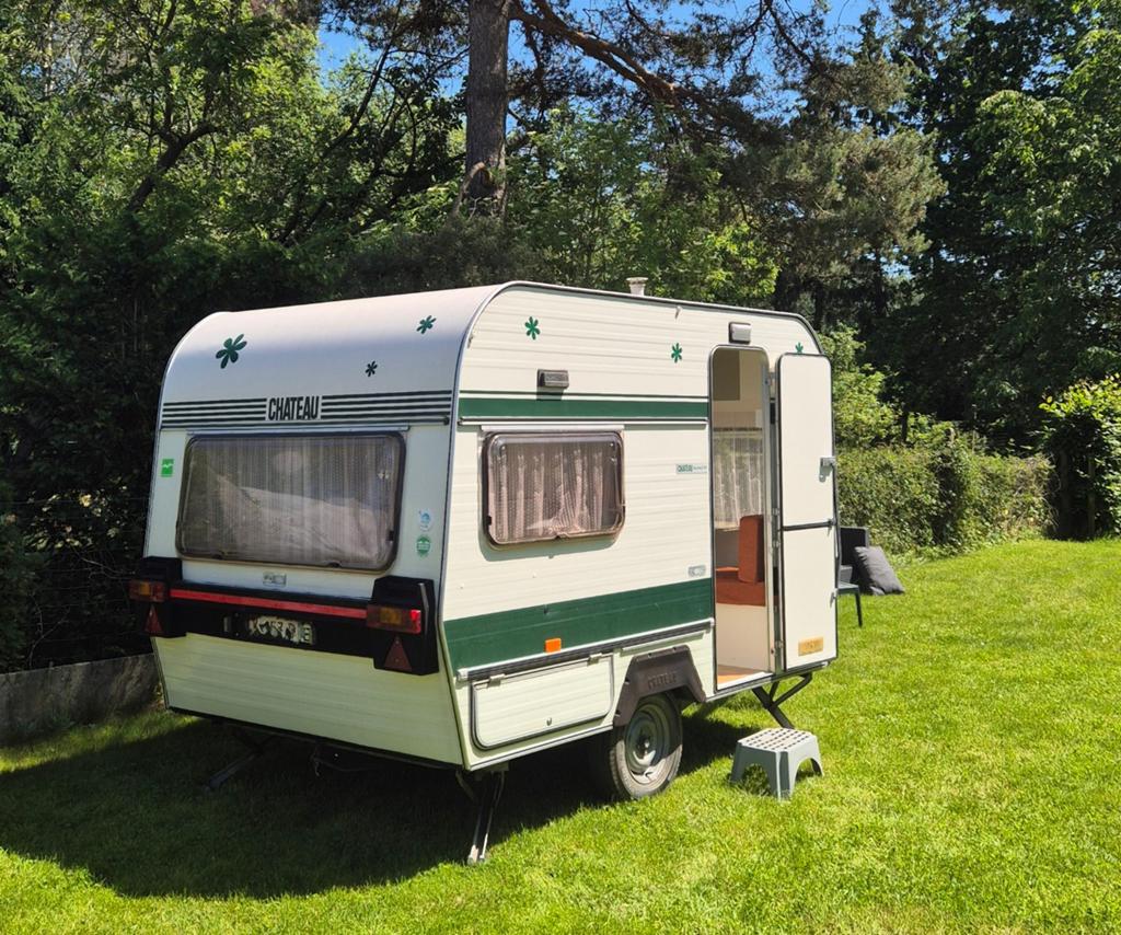 Caravan 750 kg chateau 320, Chateau, Jusqu'à 4 m, Porte-vélos, Particulier