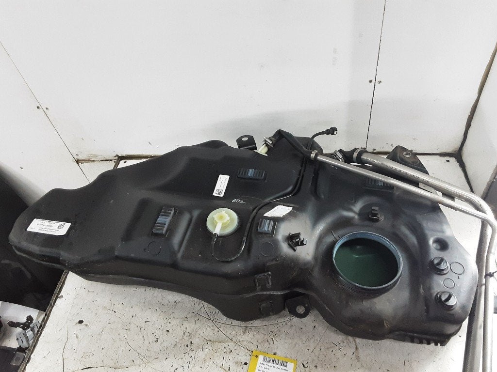 RESERVOIR CARBURANT Ford Focus 4 (JX619P860AG), Henry-Ford-Straße  1
50735  Köln, DE, Ford-Werke GmbH, Kunden@ford.com, Ford