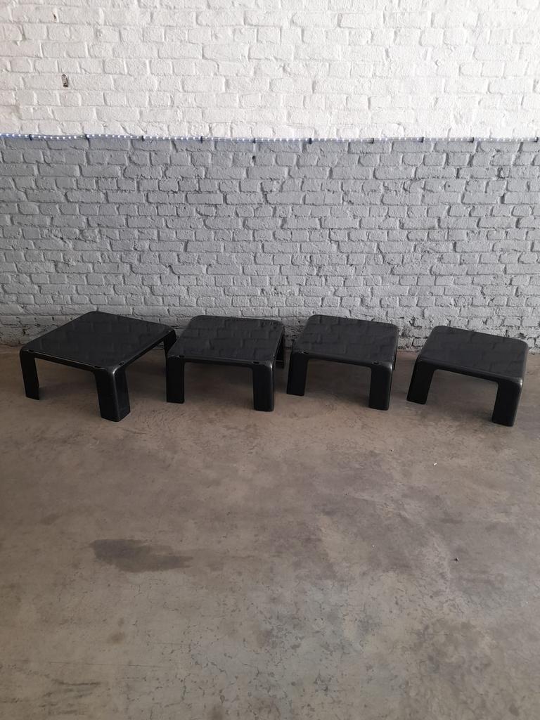 Tafeltjes Quattro Gatti, Ophalen