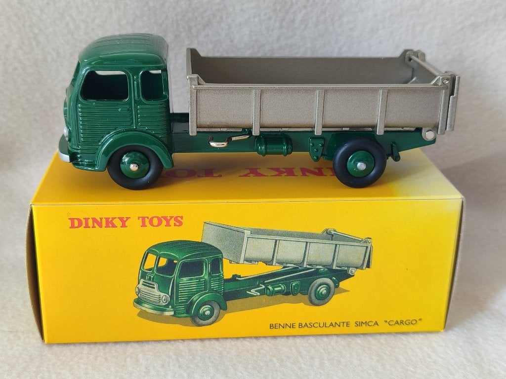 Dinky Atlas _ SIMCA CARGO "benne basculante"_ ref. 33B., Enlèvement ou Envoi, Utilisé, Voiture, Dinky Toys