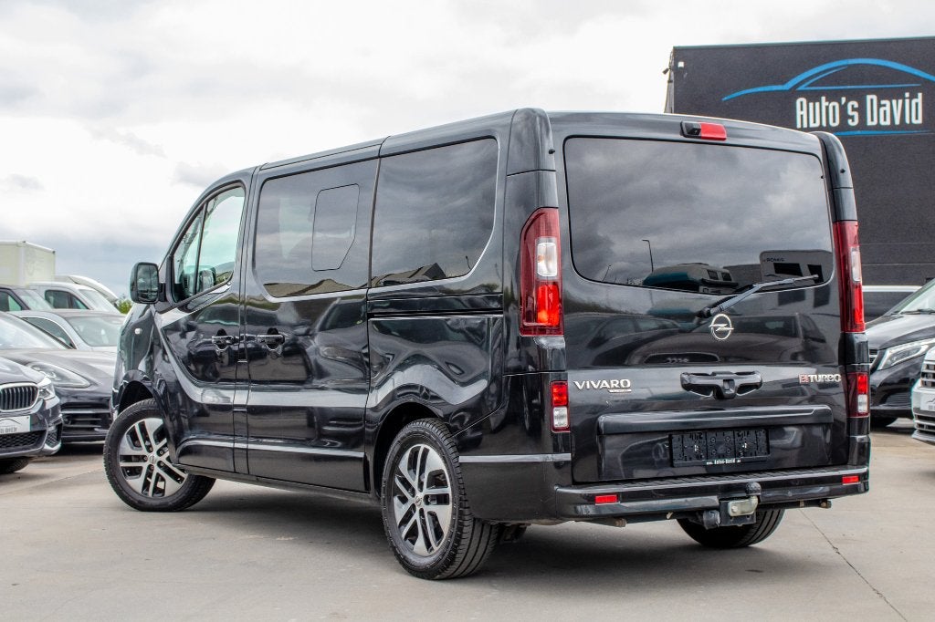 Opel Vivaro-B 1.6 CDTi BiTurbo Ecoflex 7 plaatsen / BED, Voorwielaandrijving, Monovolume, Vivaro, 4 cilinders