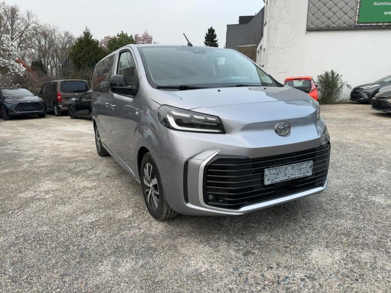 Toyota ProAce Verso Family 8pl Demo voertuig tot 10 jaar gar, Auto's, 4 deurs, Euro 6, 144 pk, ProAce